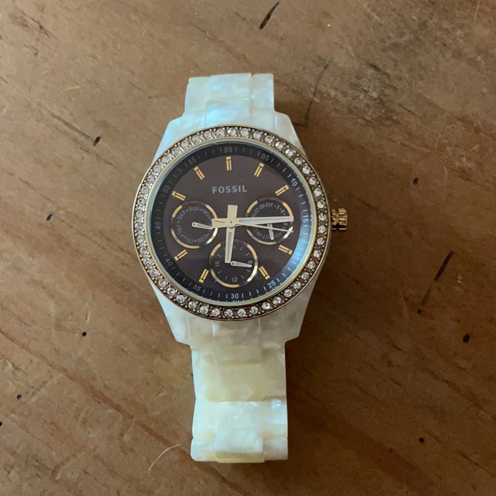 White fossil watch